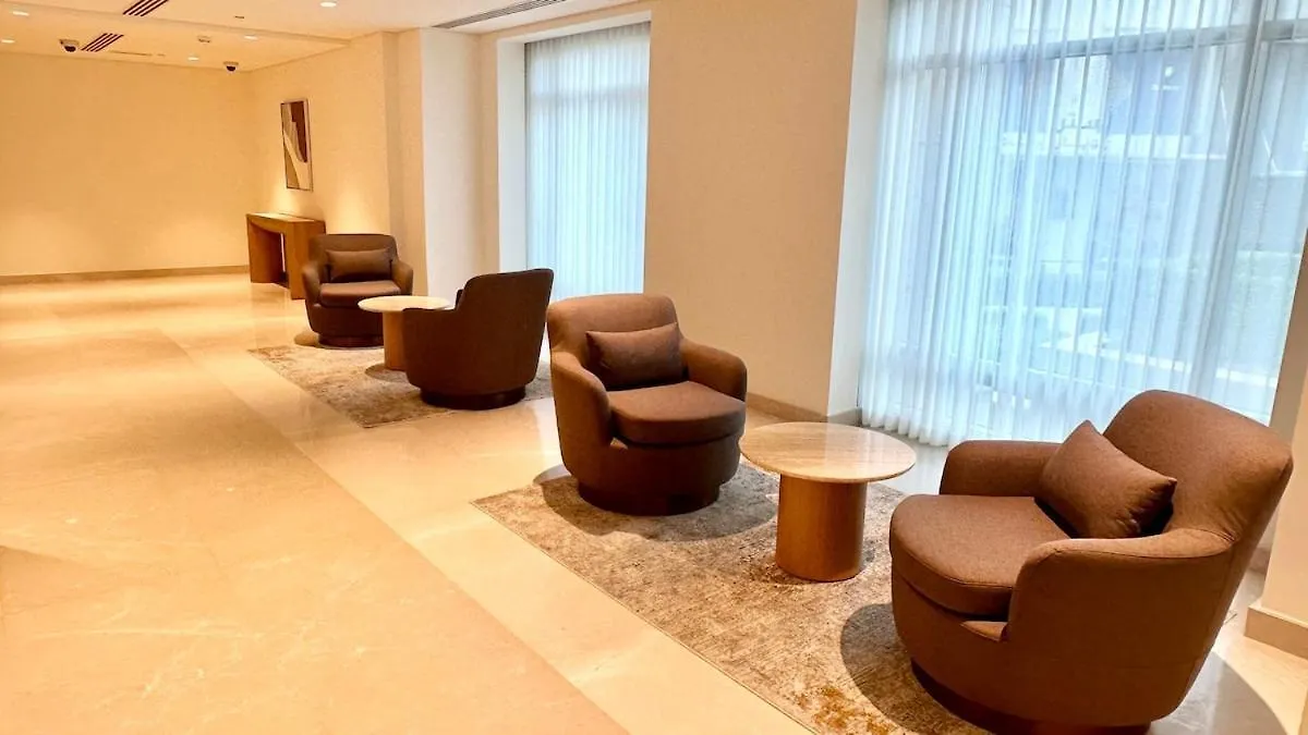 Luxury In The Sky - 1Br Burj Inner Circle Dubai Apartment