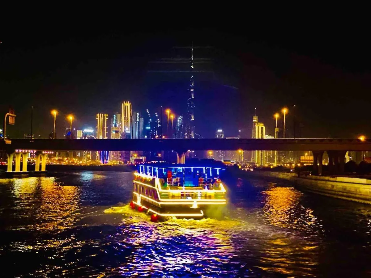 Luxury In The Sky - 1Br Burj Inner Circle Dubai Apartment